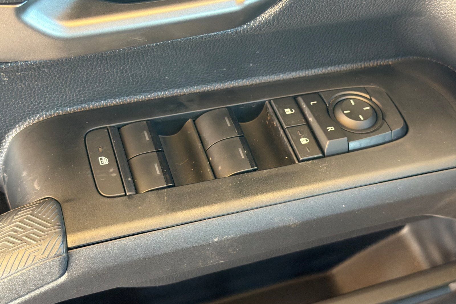 2025 Toyota Tacoma i-FORCE MAX Tacoma TRD Off-Road