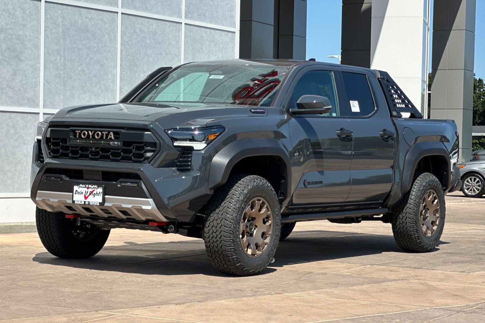2026 Toyota Tacoma i-FORCE MAX Tacoma Trailhunter