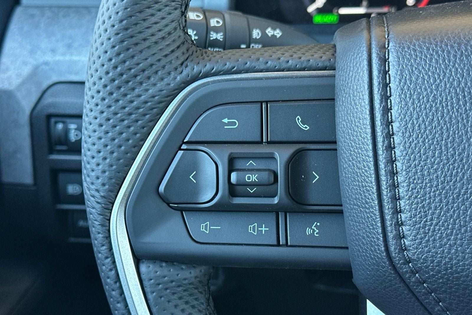2026 Toyota Tacoma i-FORCE MAX Tacoma Trailhunter