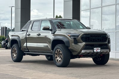 2026 Toyota Tacoma i-FORCE MAX Tacoma Trailhunter