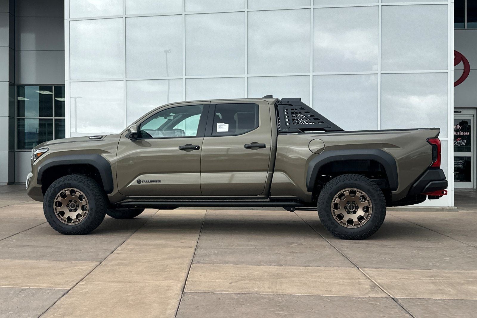 2026 Toyota Tacoma i-FORCE MAX Tacoma Trailhunter
