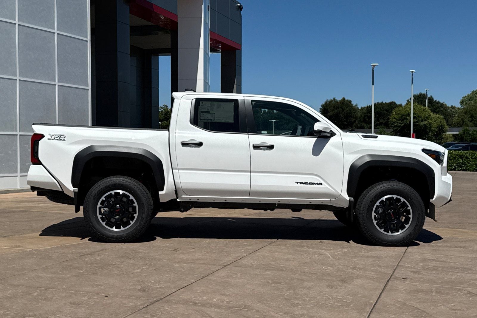 2026 Toyota Tacoma i-FORCE MAX Tacoma TRD Off-Road