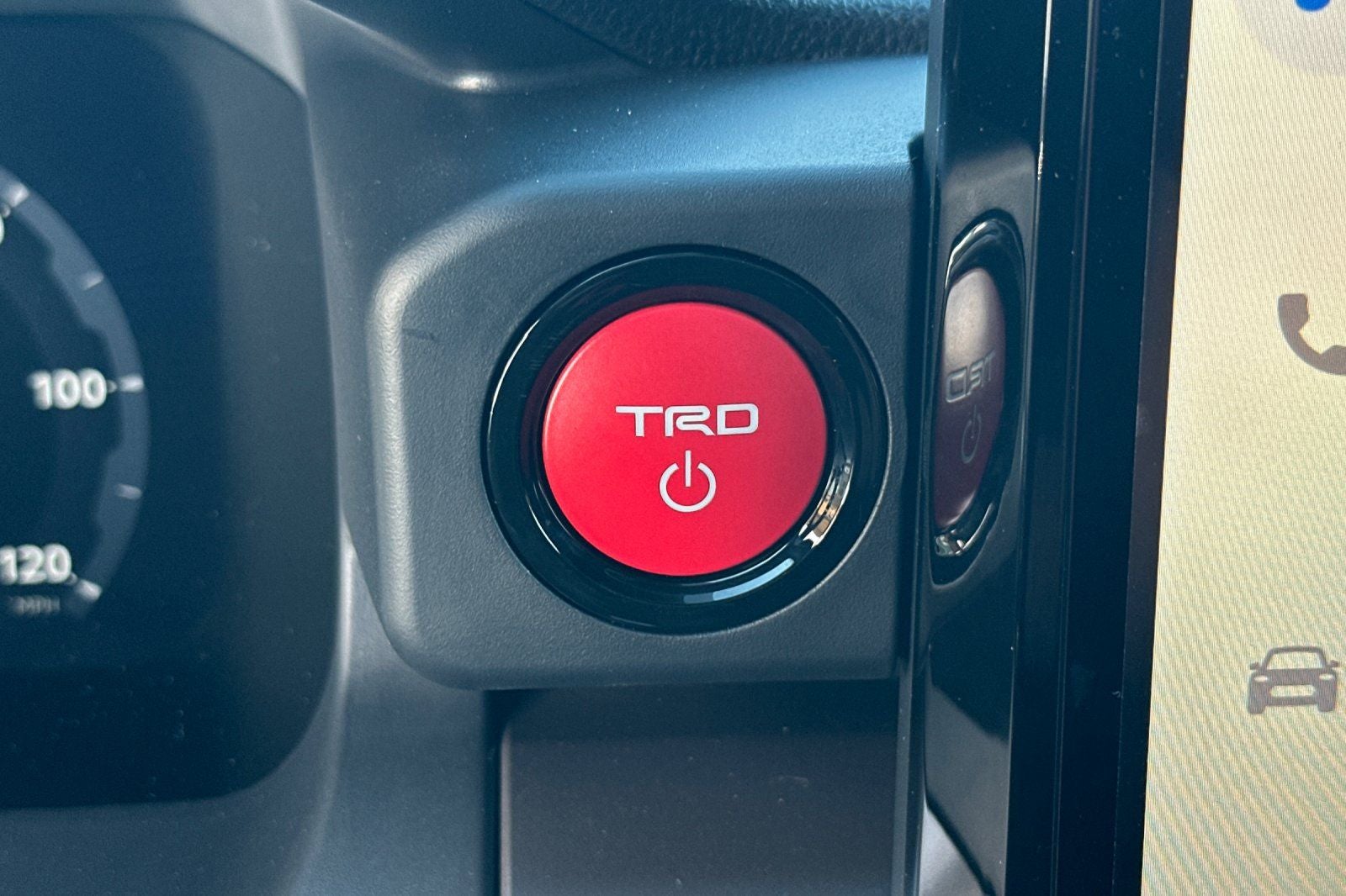 2025 Toyota Tacoma i-FORCE MAX Tacoma TRD Off-Road