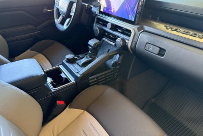 2025 Toyota Tacoma i-FORCE MAX Tacoma TRD Off-Road