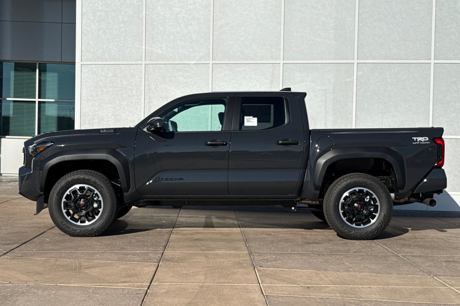 2025 Toyota Tacoma i-FORCE MAX Tacoma TRD Off-Road