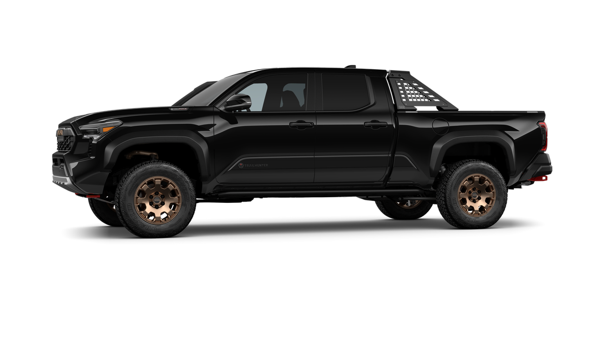 2026 Toyota Tacoma i-FORCE MAX Tacoma Trailhunter