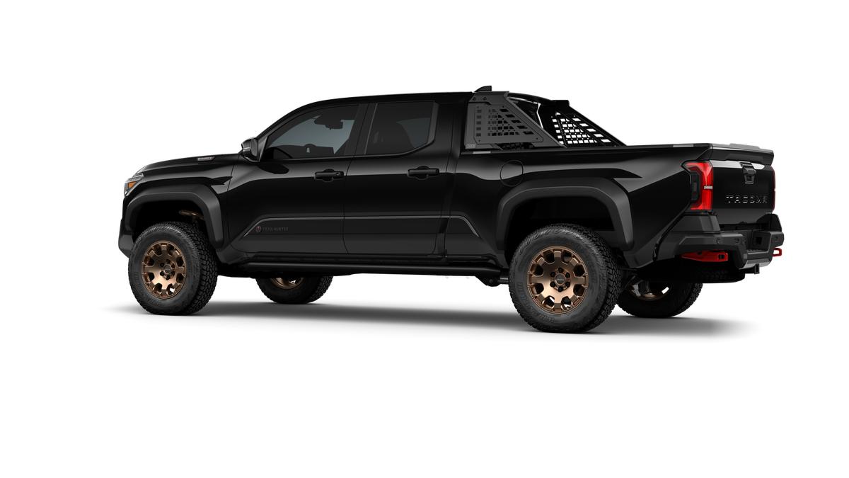 2026 Toyota Tacoma i-FORCE MAX Tacoma Trailhunter