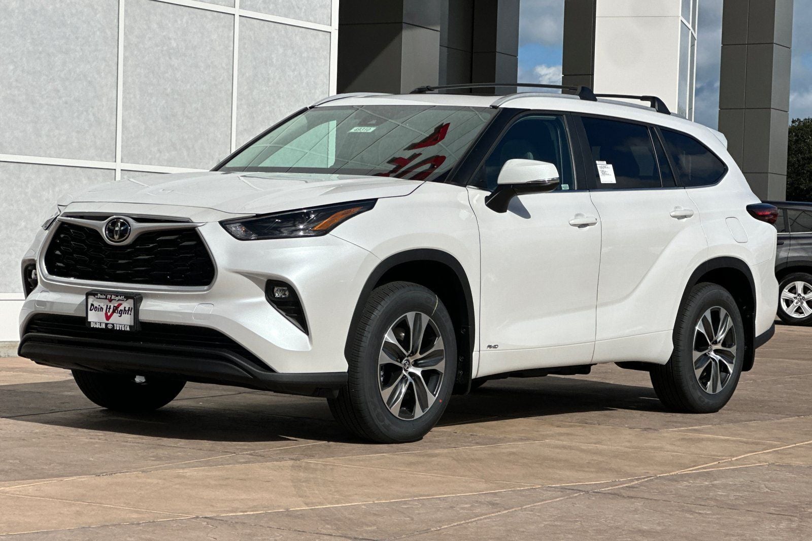 2026 Toyota Highlander Hybrid XLE