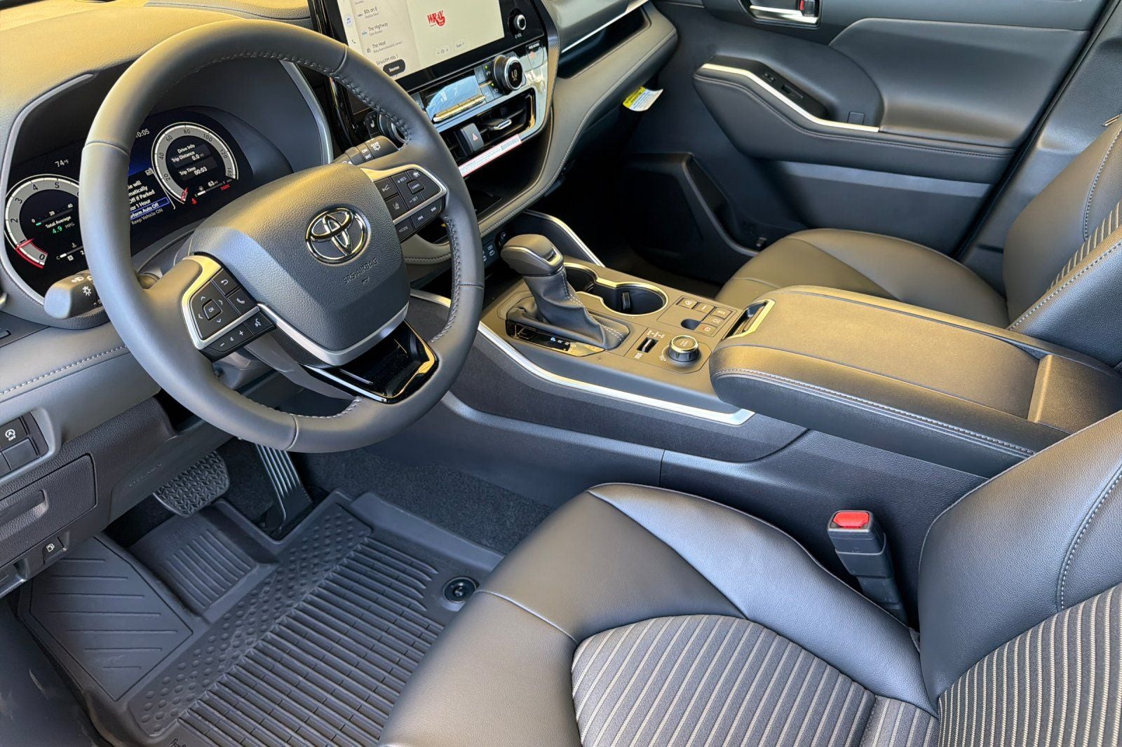 2026 Toyota Highlander XSE
