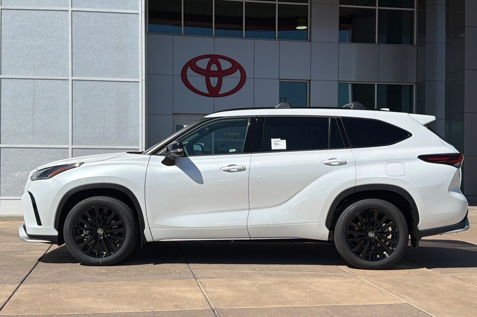 2026 Toyota Highlander XSE