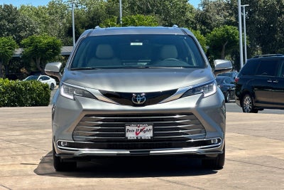2026 Toyota Sienna Limited