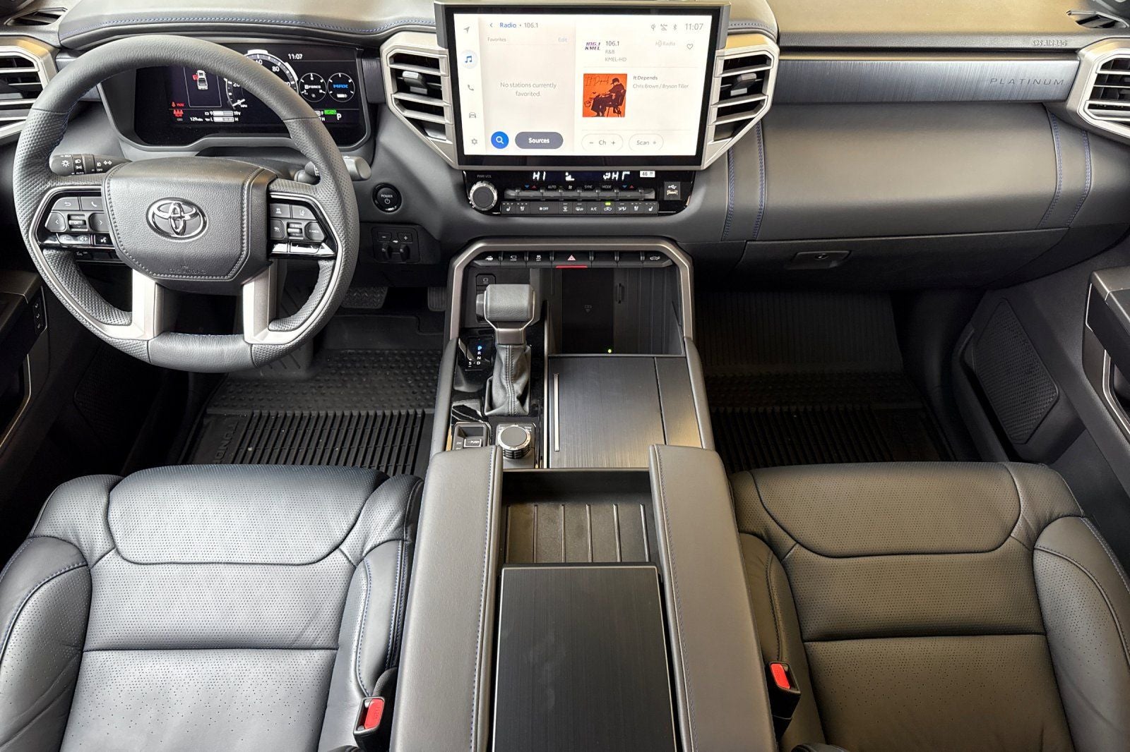 2026 Toyota Tundra i-FORCE MAX Tundra Platinum