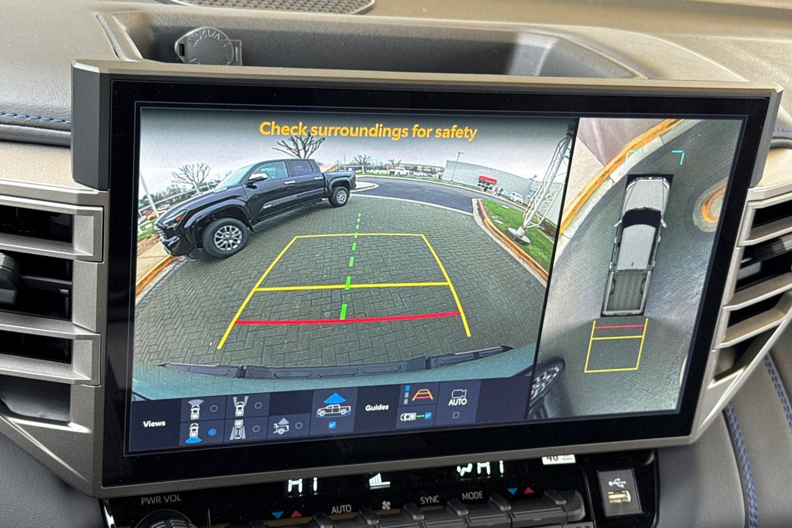 2026 Toyota Tundra i-FORCE MAX Tundra Platinum