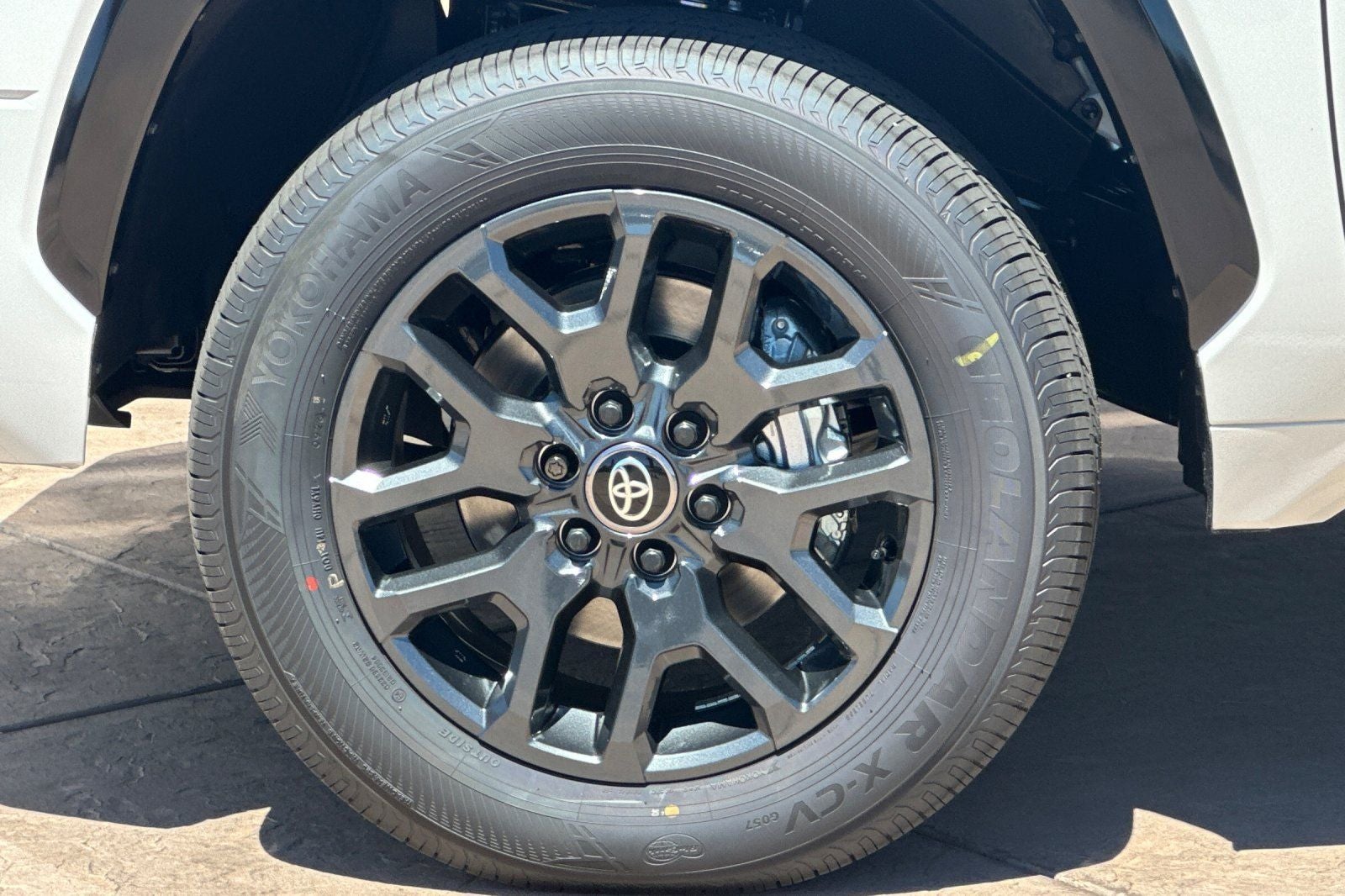 2026 Toyota Tundra i-FORCE MAX Tundra Platinum