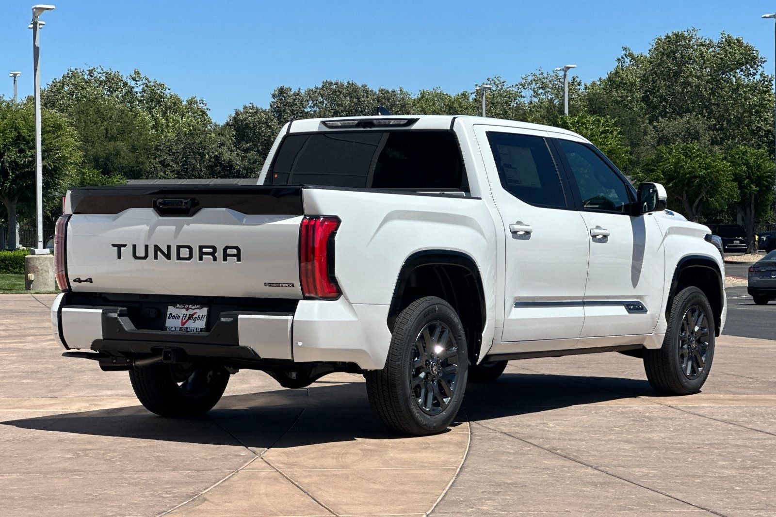 2026 Toyota Tundra i-FORCE MAX Tundra Platinum