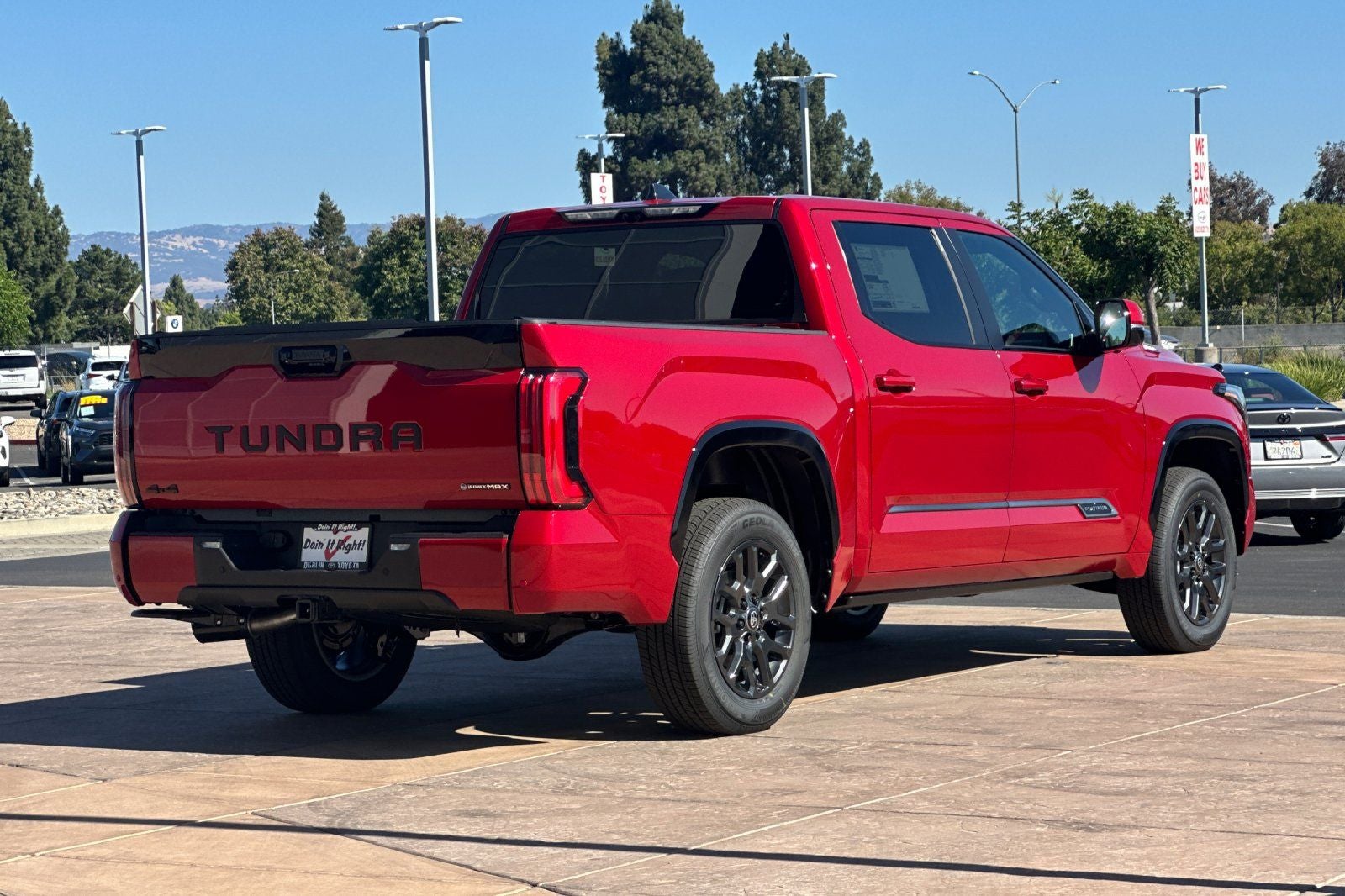 2026 Toyota Tundra i-FORCE MAX Tundra Platinum