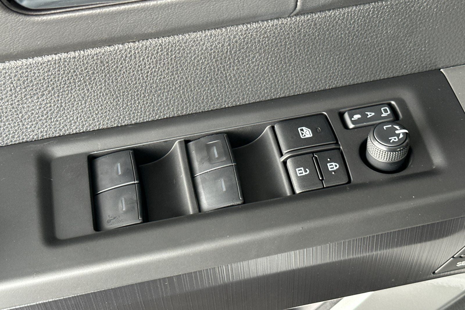 2025 Toyota Tundra i-FORCE MAX Tundra Platinum