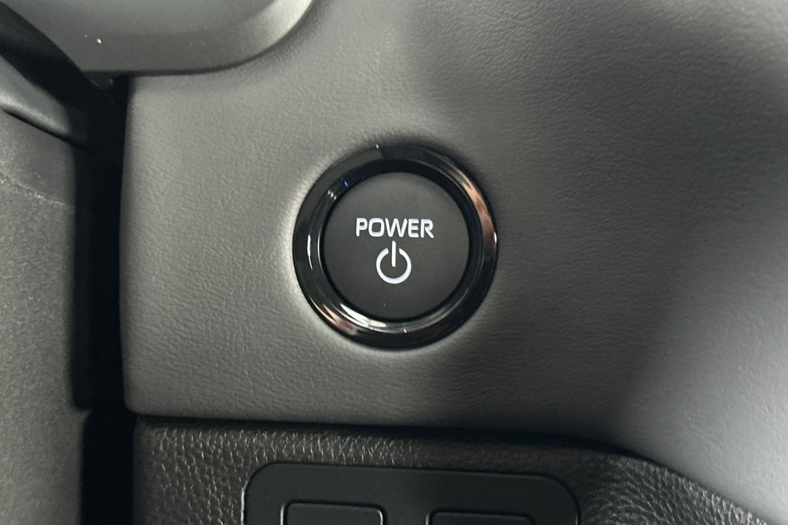 2025 Toyota Tundra i-FORCE MAX Tundra Platinum