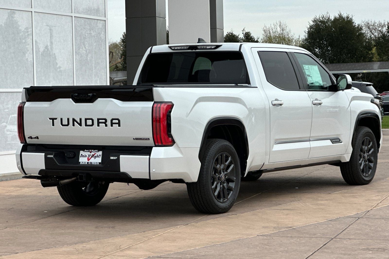 2025 Toyota Tundra i-FORCE MAX Tundra Platinum