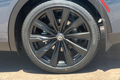 2026 Toyota Toyota Crown Nightshade