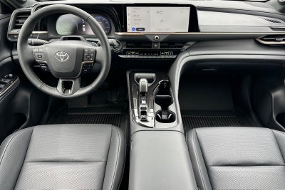 2026 Toyota Toyota Crown Signia Limited