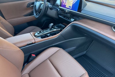 2026 Toyota Toyota Crown Signia Limited