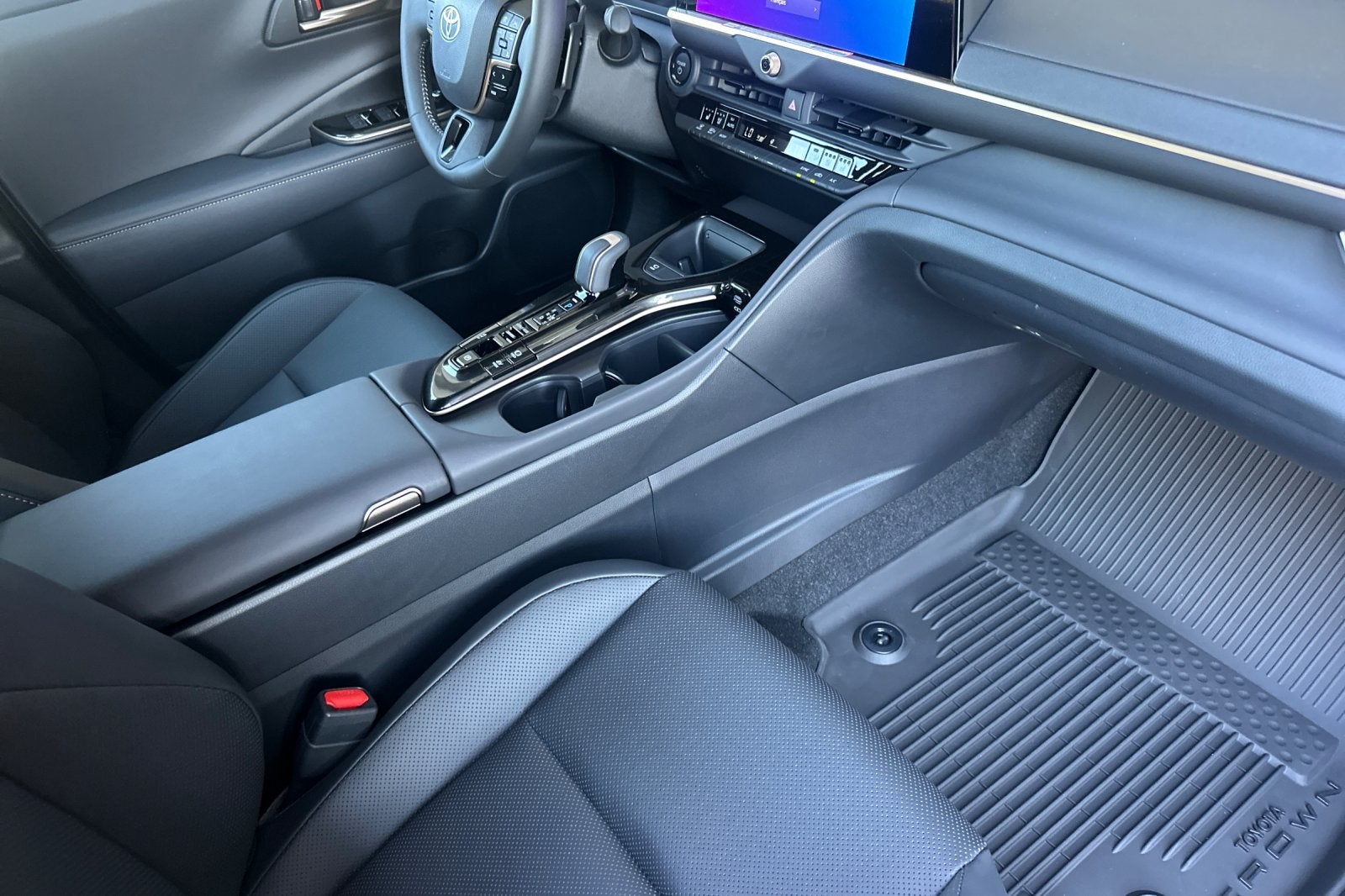 2026 Toyota Toyota Crown Signia Limited