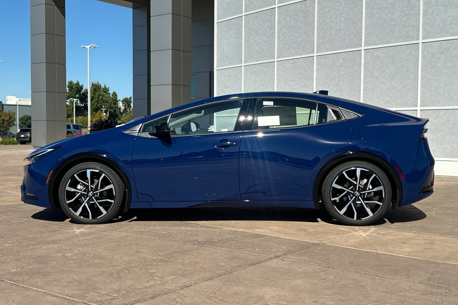 2027 Toyota Prius Plug-in Hybrid XSE Premium