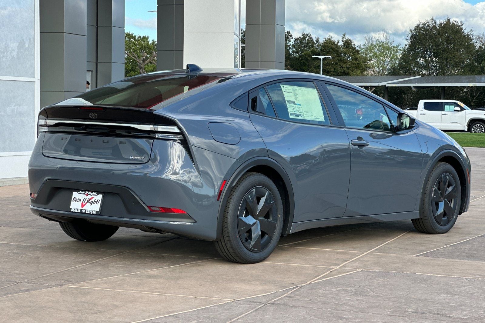 2026 Toyota Prius Plug-in Hybrid SE