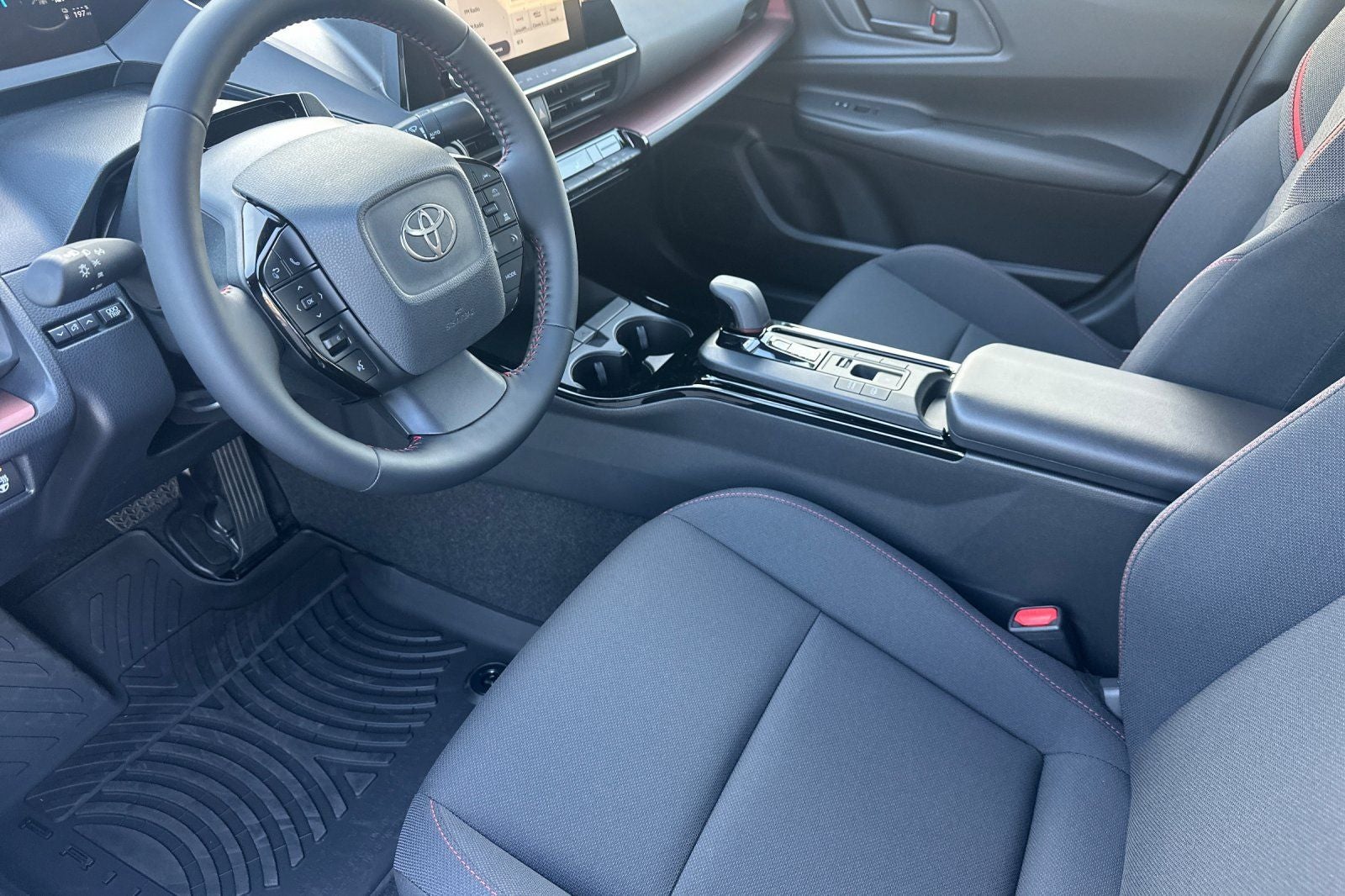 2026 Toyota Prius Plug-in Hybrid SE
