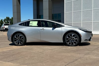 2027 Toyota Prius Plug-in Hybrid XSE