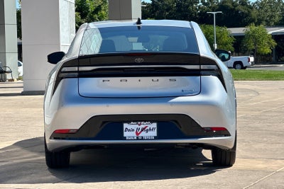 2027 Toyota Prius Plug-in Hybrid XSE