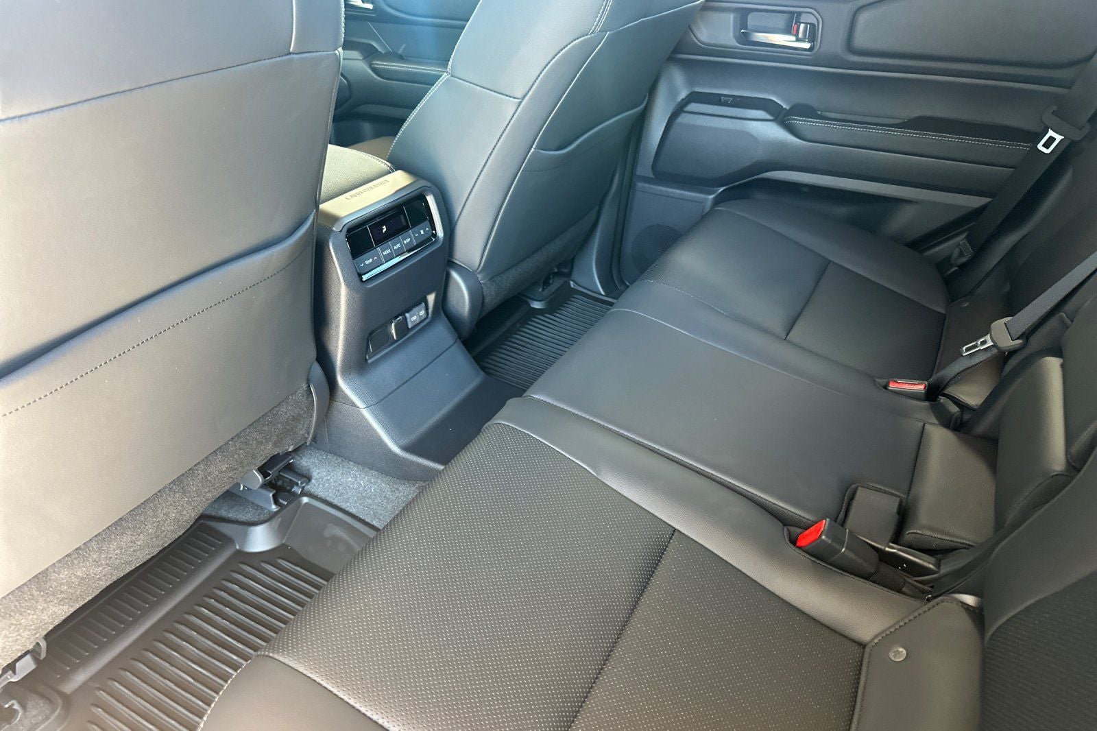 2027 Toyota Land Cruiser Base