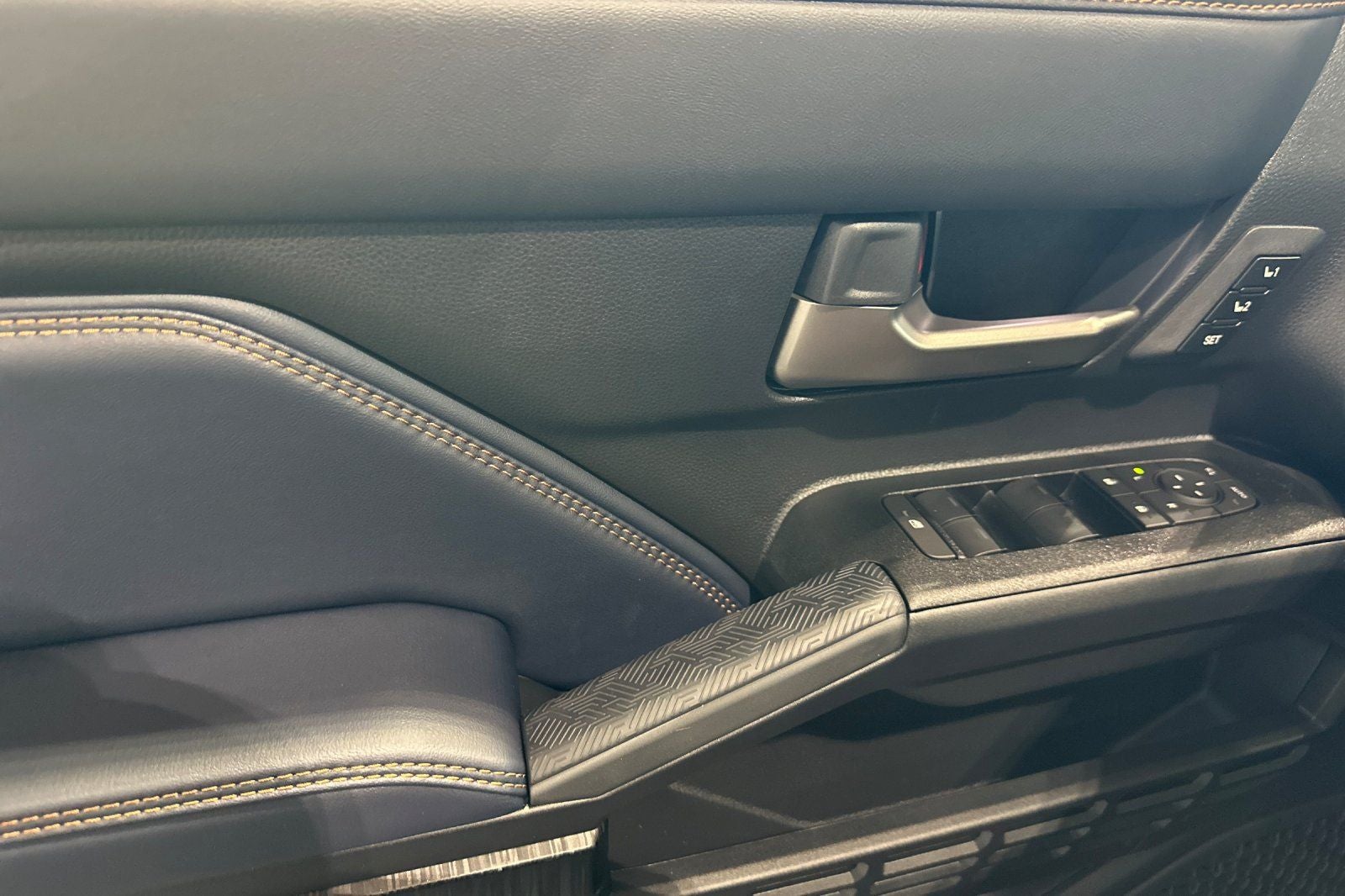 2026 Toyota 4Runner i-FORCE MAX 4Runner Platinum