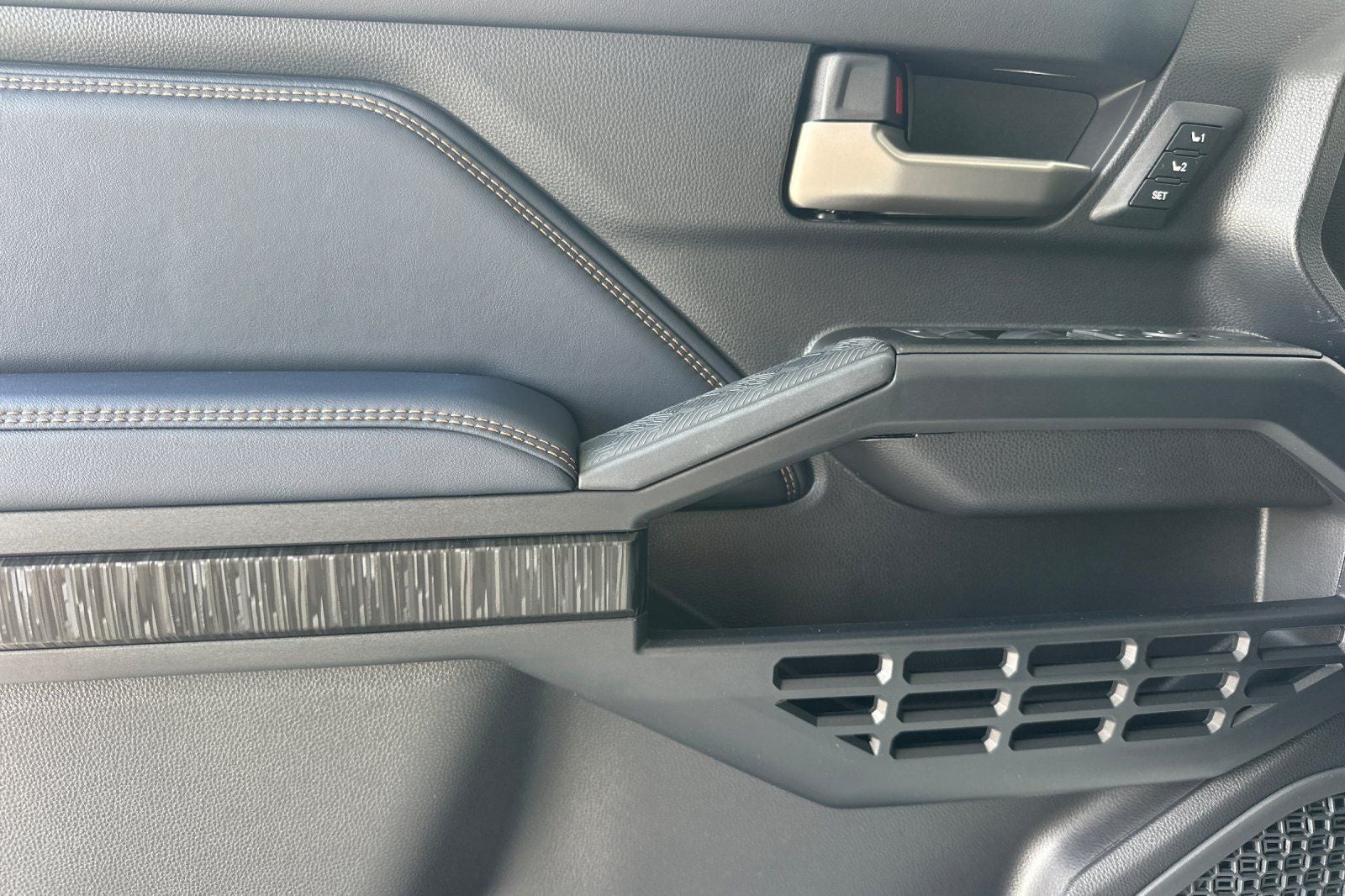 2026 Toyota 4Runner i-FORCE MAX 4Runner Platinum