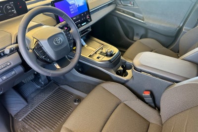 2026 Toyota C-HR SE