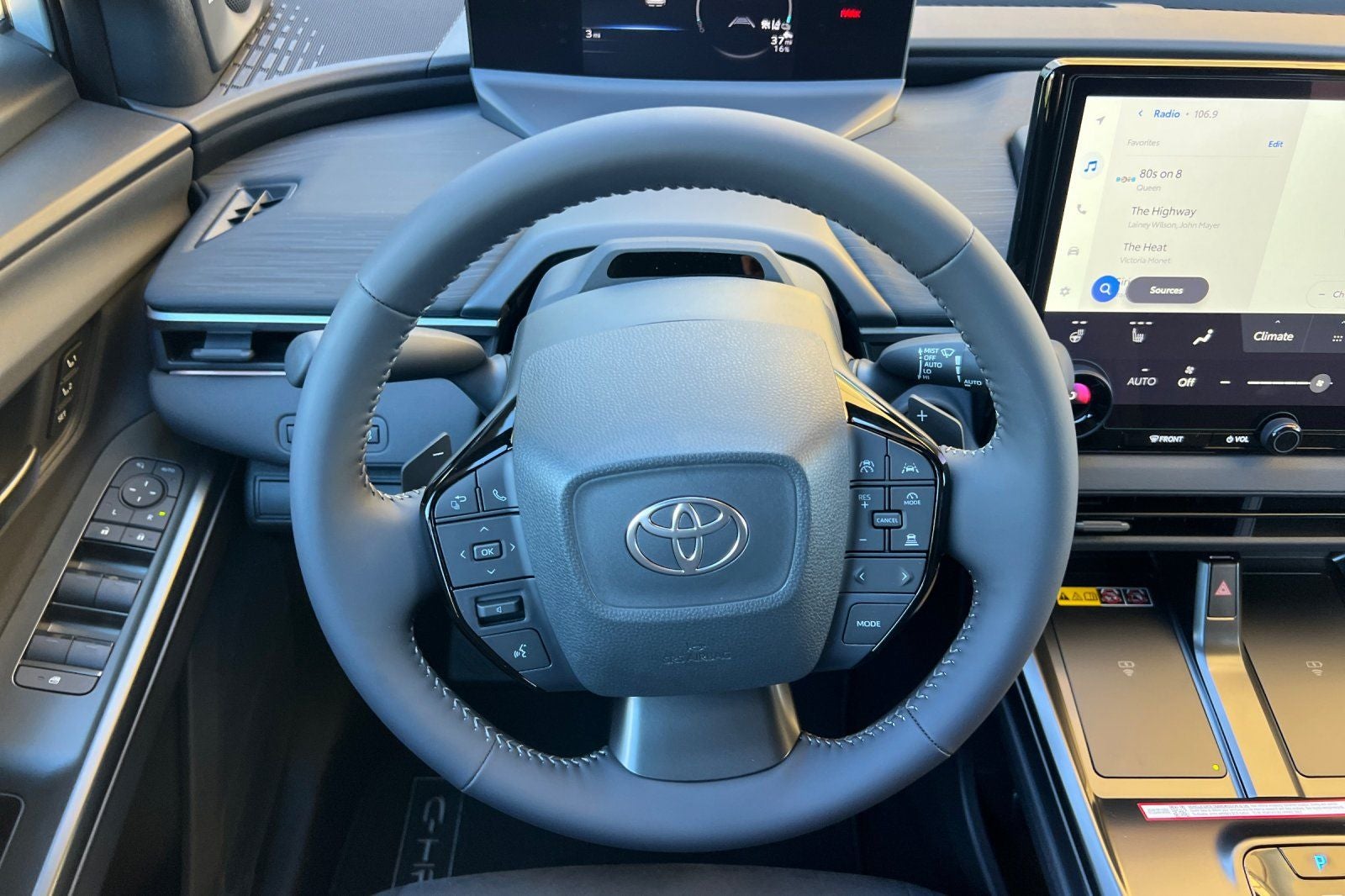 2026 Toyota C-HR XSE