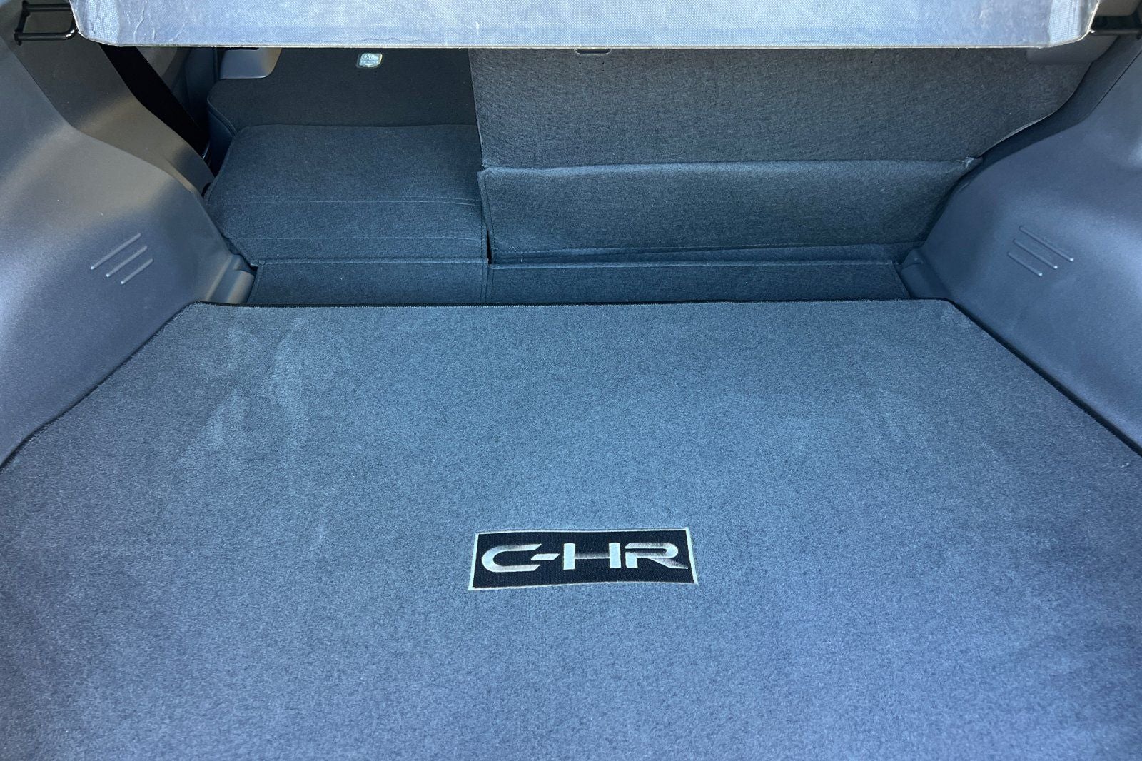 2026 Toyota C-HR XSE