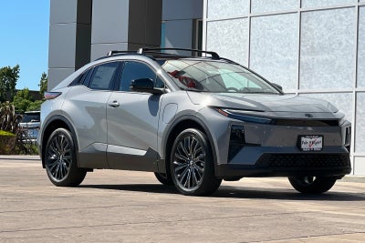 2026 Toyota C-HR XSE