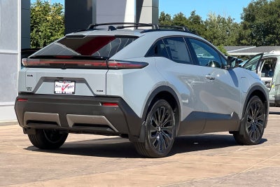 2026 Toyota C-HR XSE