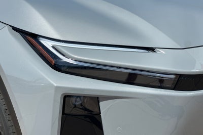 2027 Toyota C-HR SE