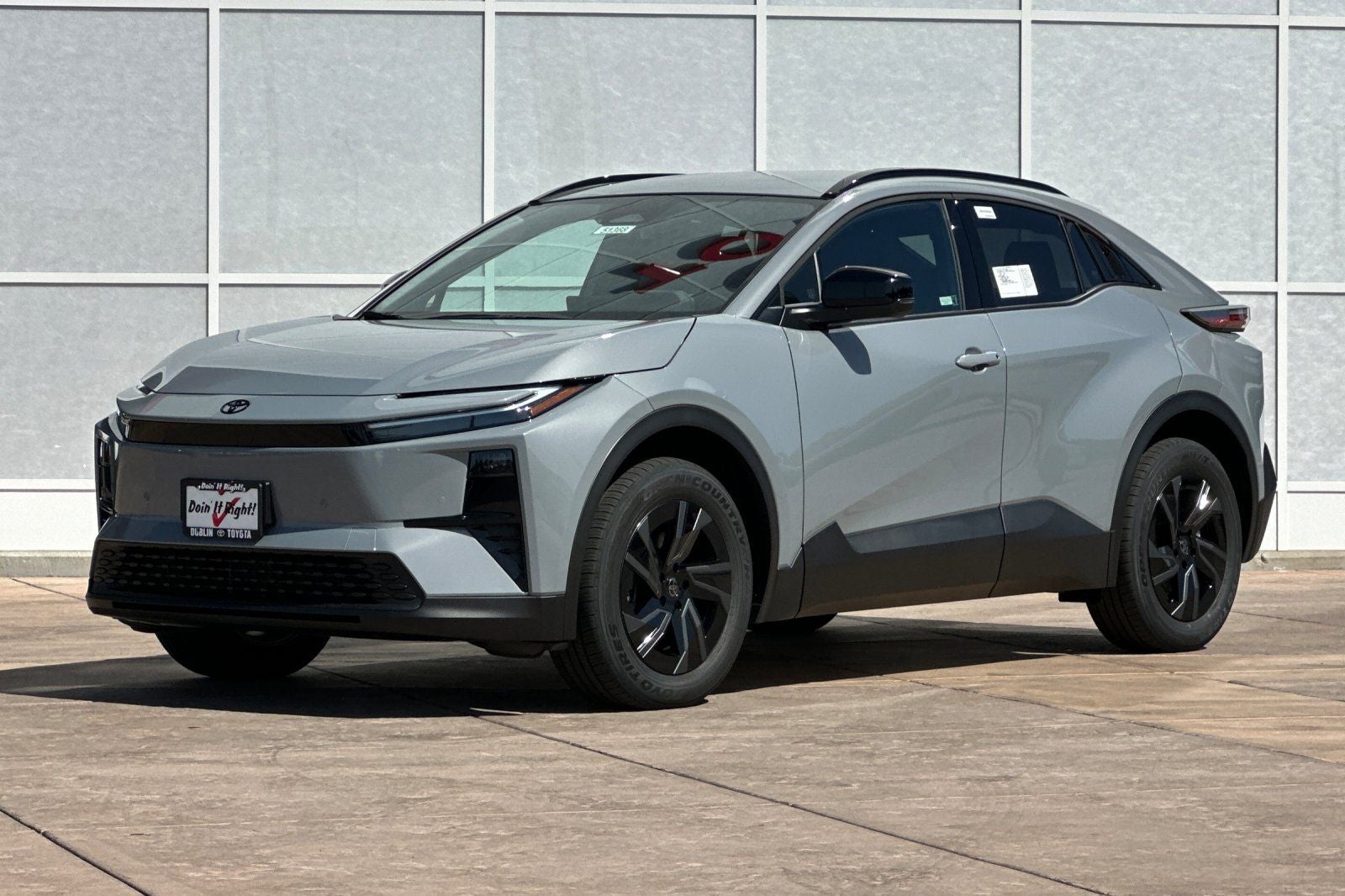 2027 Toyota C-HR SE