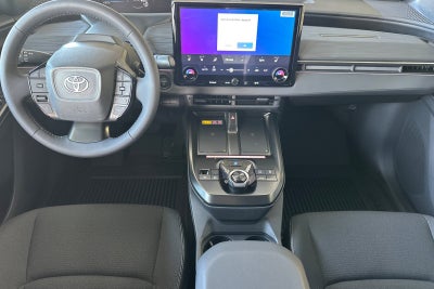 2027 Toyota C-HR SE