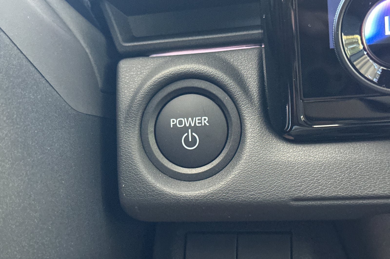 2027 Toyota C-HR SE