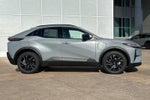 2027 Toyota C-HR SE