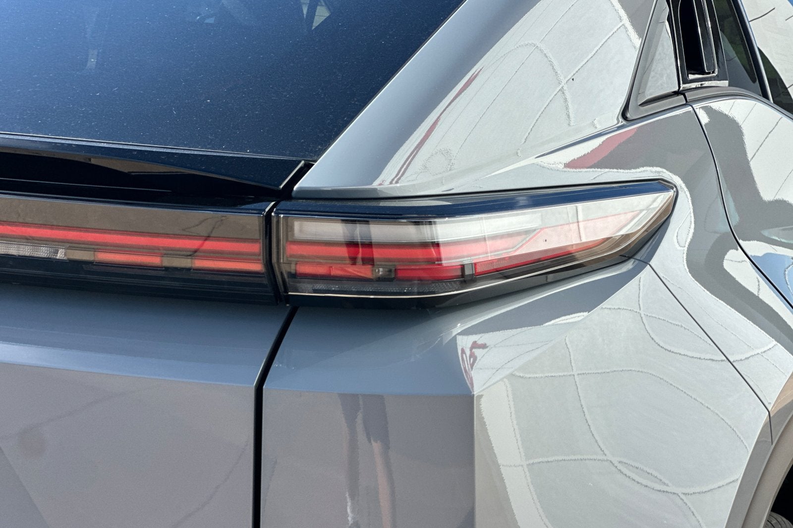 2027 Toyota C-HR SE