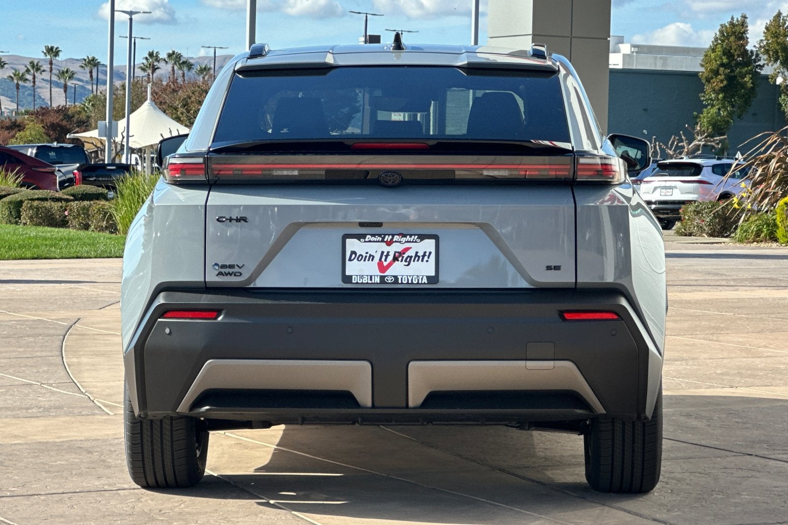 2027 Toyota C-HR SE
