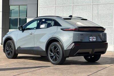 2027 Toyota C-HR SE
