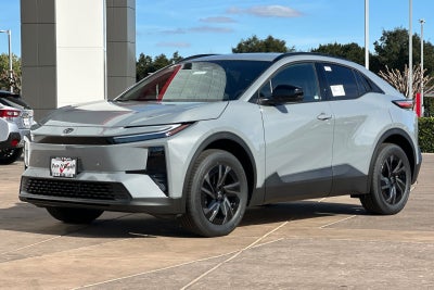 2027 Toyota C-HR SE
