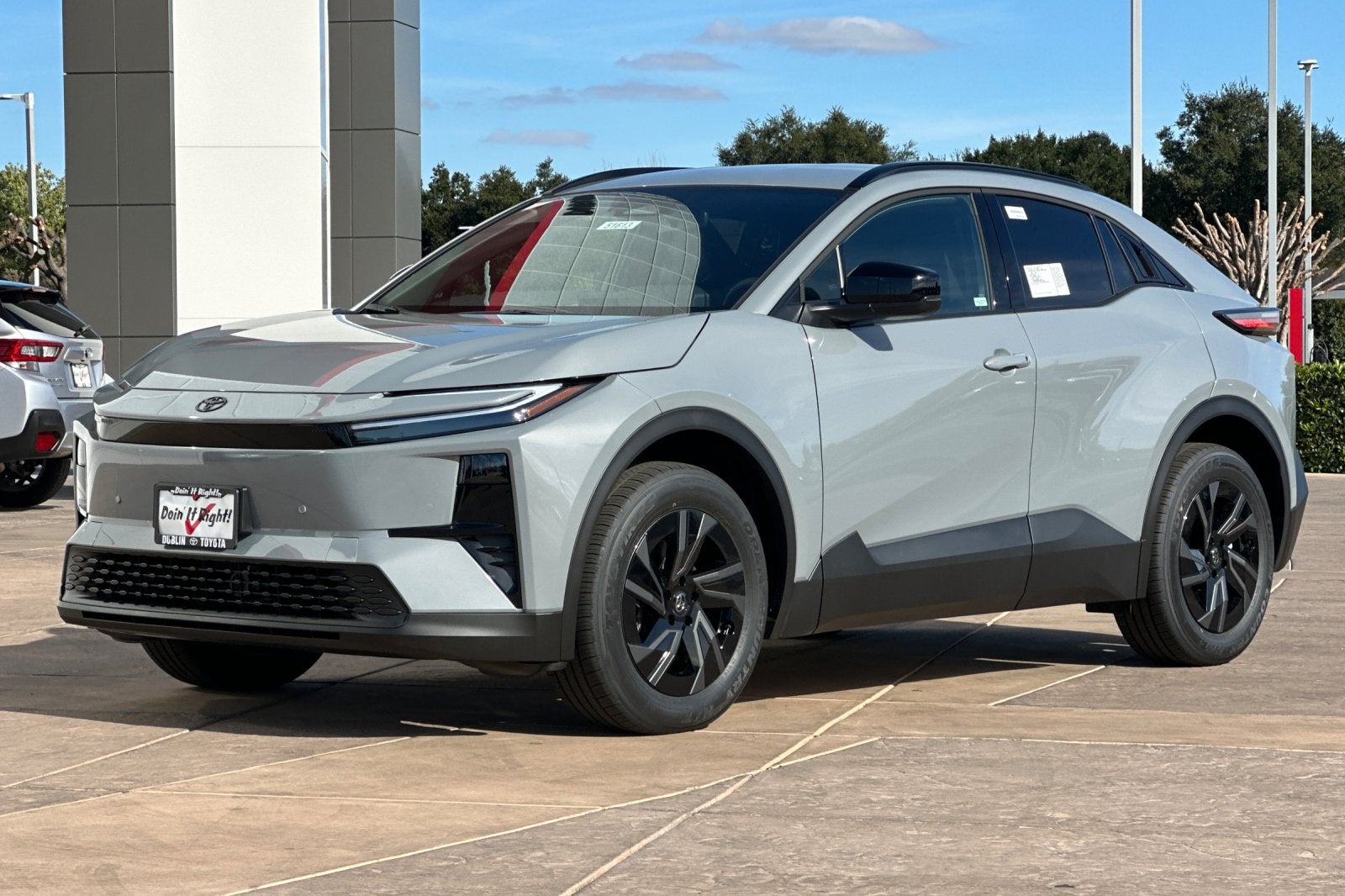 2027 Toyota C-HR SE